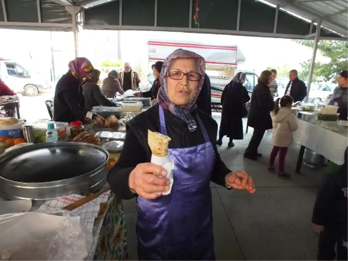 Kalbinde Pille Yaşıyor, Pazarda Börek Satıyor