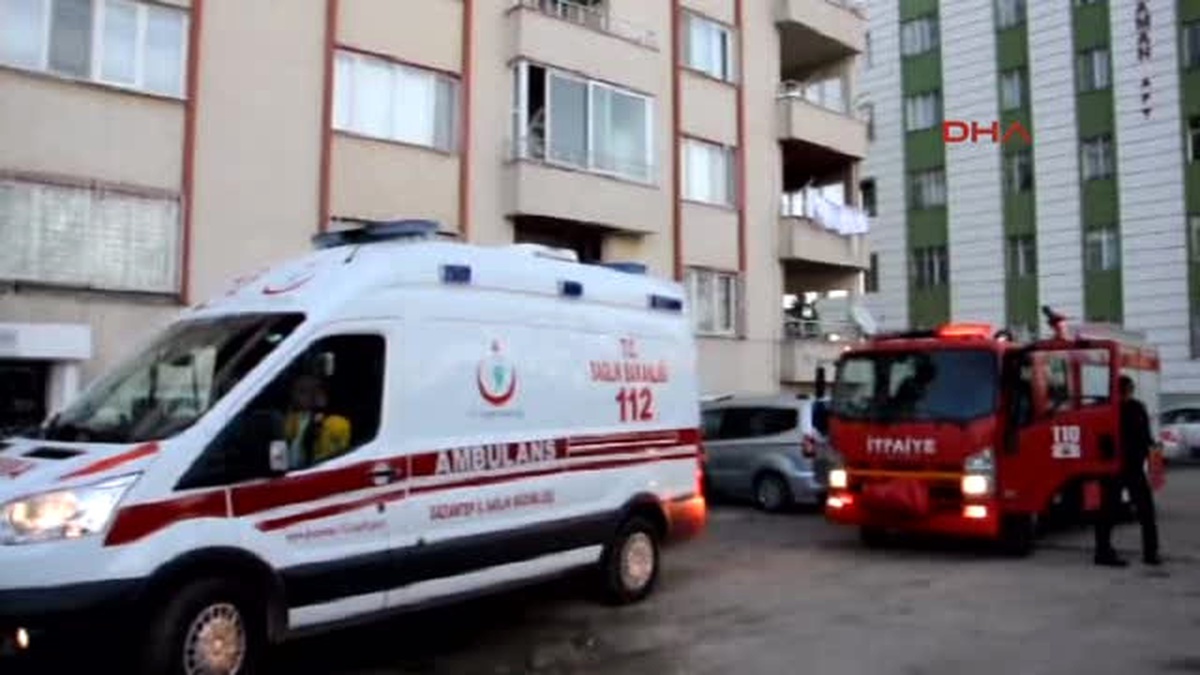 Ocakta Unutulan Yağ Yangın Çıkardı, Anne ve Kızı Hastanelik Oldu