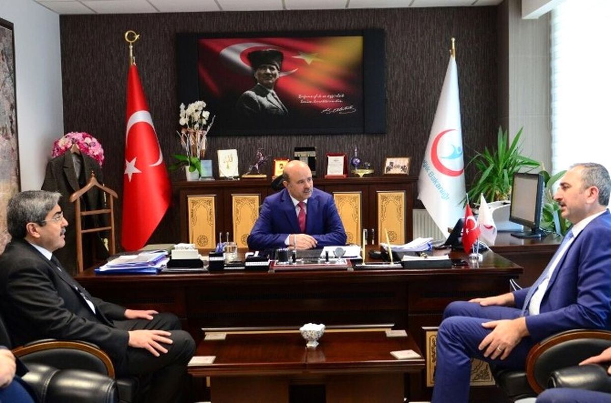 AK Parti Genel Sekreteri Gül\'den Ömer Aykut\'a Ziyaret