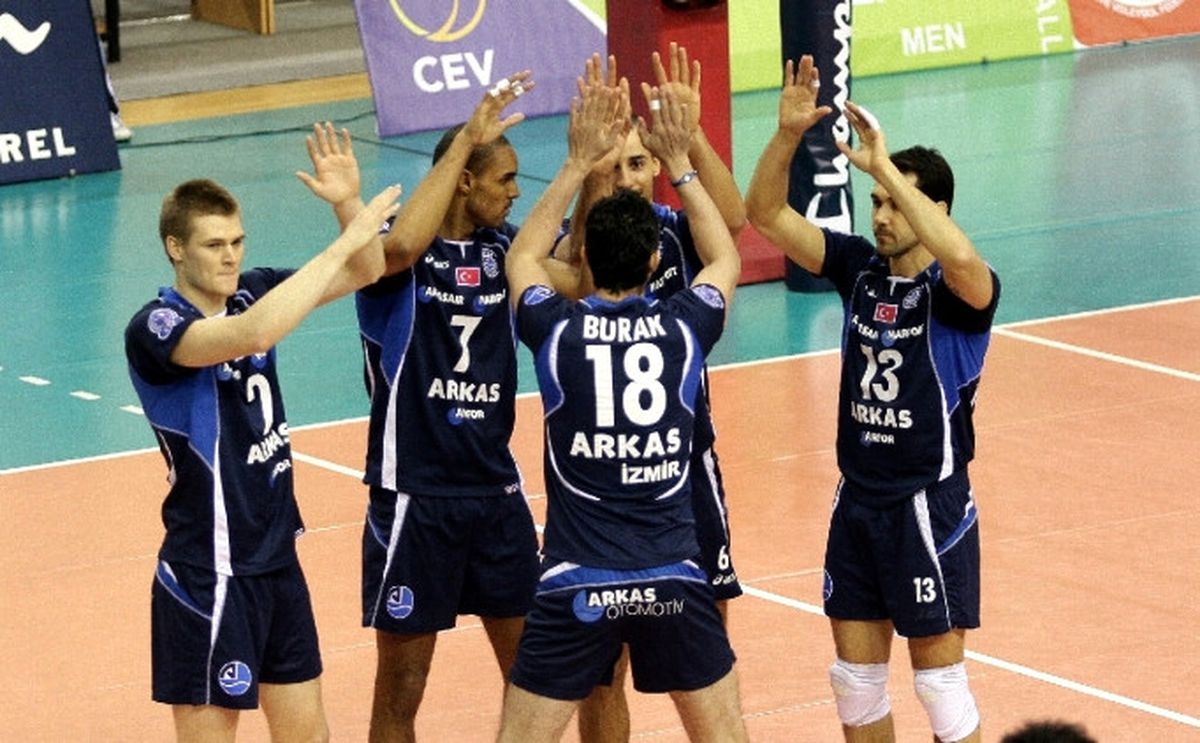 Arkasspor Paris Paris Volley\'i Bekliyor
