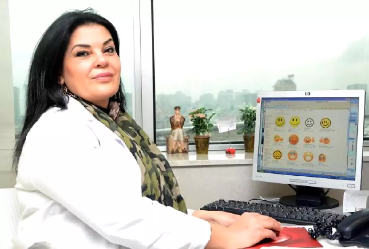 Beynin En İyi Tanıdığı Emoji: Sarı Renkli Gülen Yüz