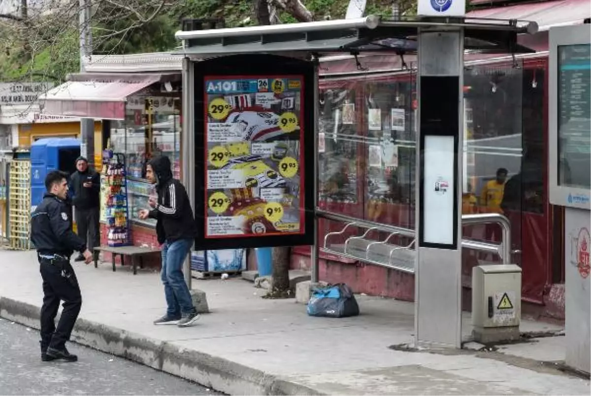 Beyoğlu\'nda Şüpheli Kişi Hareketliliği