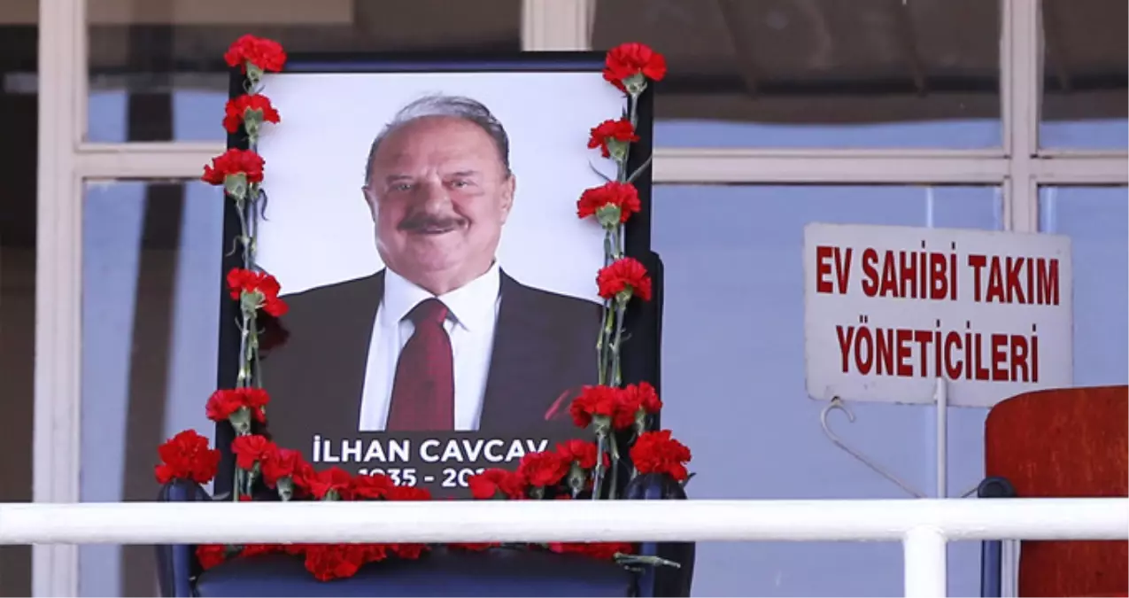 Vefat Eden İlhan Cavcav\'ın Koltuğu İlk Kez Boş Kaldı