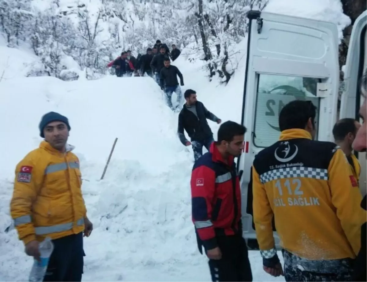 Çığ Altında Kalanlar Defnedildi