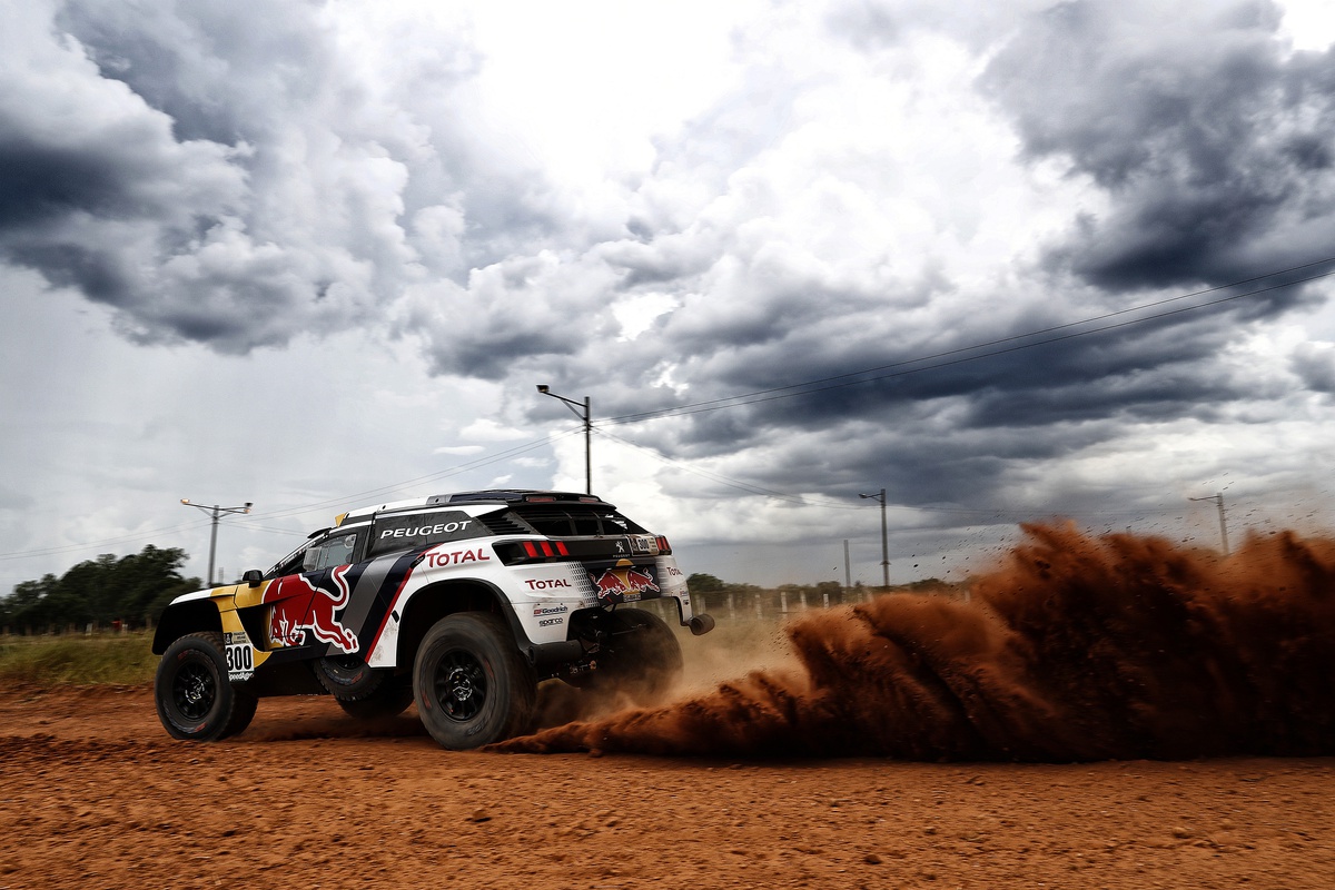 Dakar Rallisi\'nde Peugeot Sport ve Bfgoodrich Zafere Ulaştı