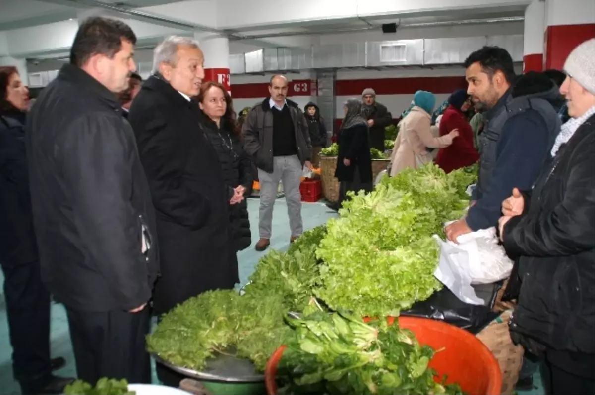 Devrek Belediyesinden Pazarcılar İçin Örnek Uygulama