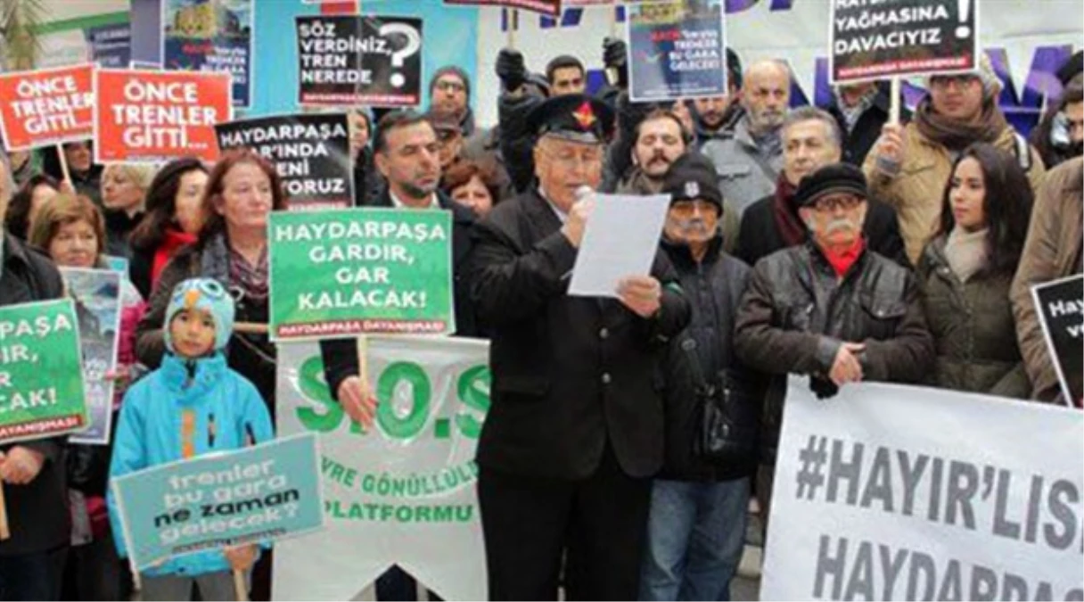 Dha İstanbul - Tren Şefi 13 Yıl Sonra Üniformasını Yeniden Giydi ve "Haydarpaşa Eylemi" Ne Katıldı