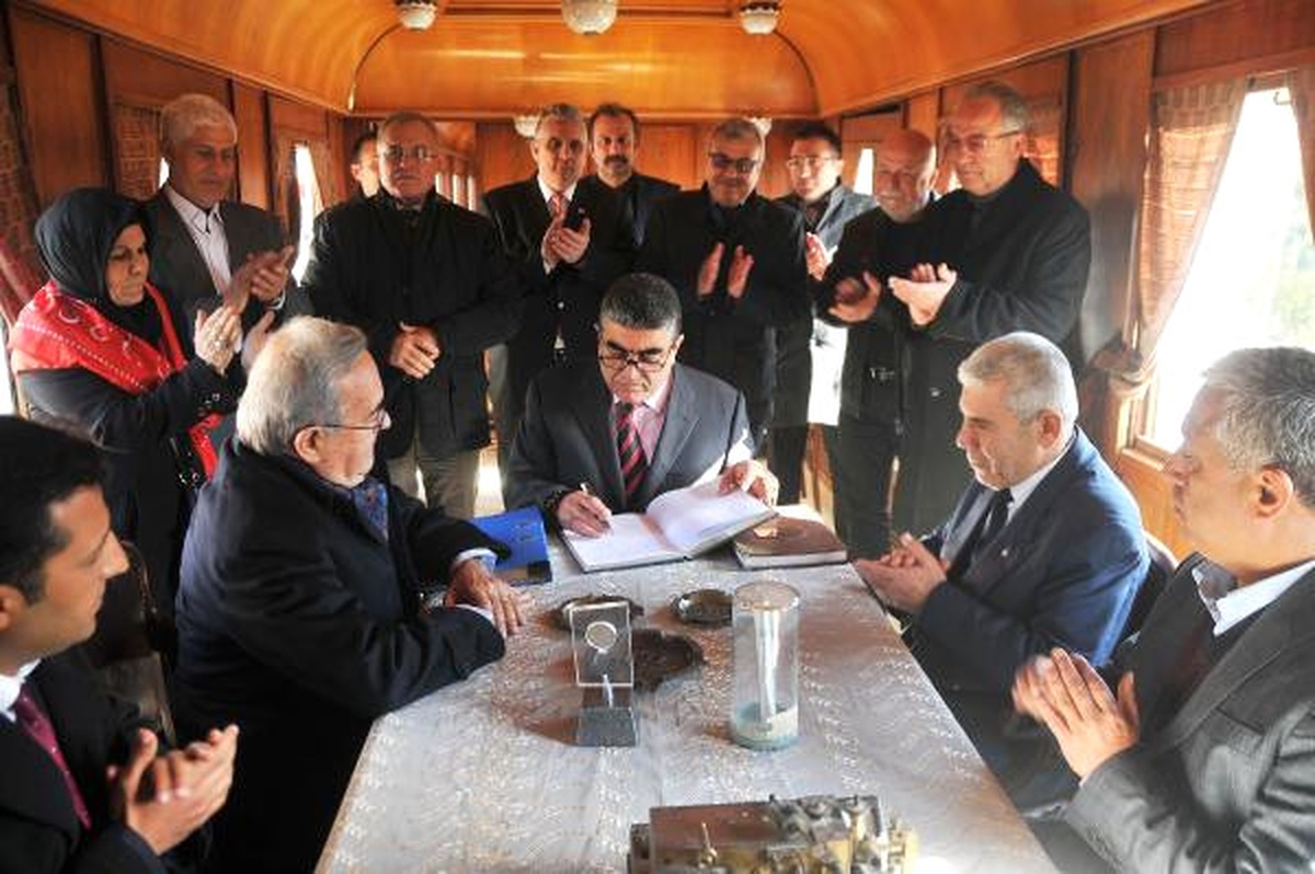İnönü- Churchill Görüşmesi 74\'üncü Yılında Anıldı