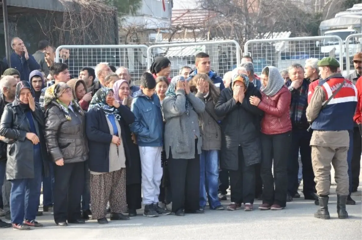 İzmir El Bab Şehidini Uğurladı