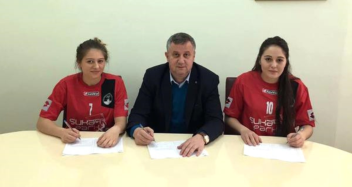 Osmangazi Belediyespor Buse ve Menekşe Uyan Kardeşleri Transfer Etti