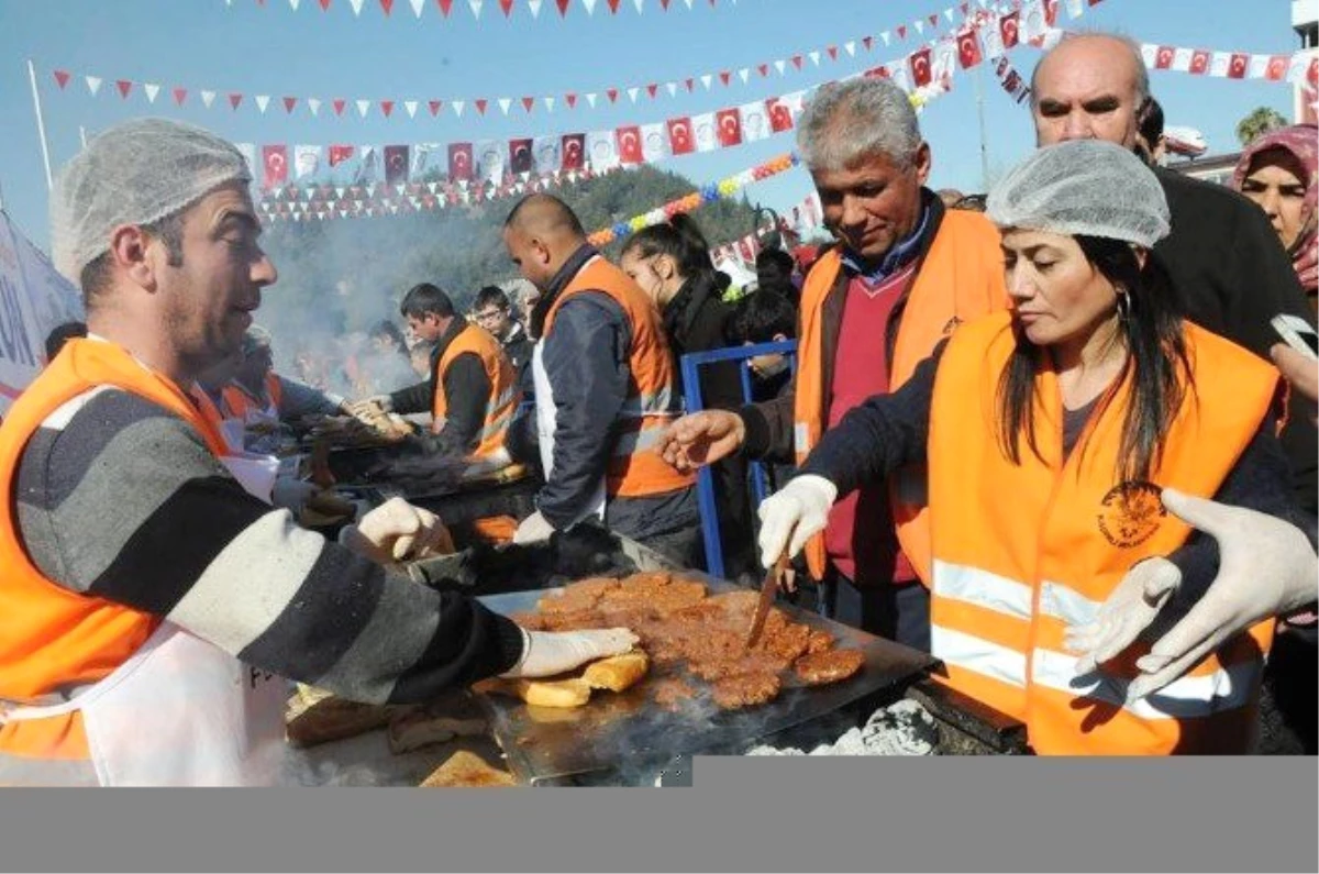 Osmaniye\'de Sucuk Ekmek Festivali