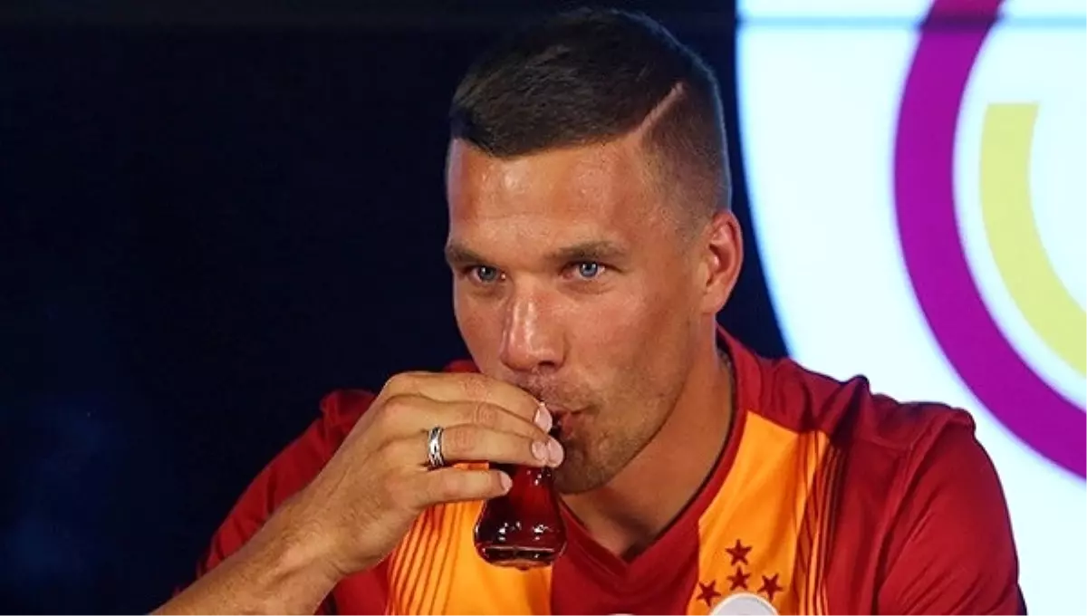 Podolski\'den Fenerbahçe\'ye Kayseri Göndermesi