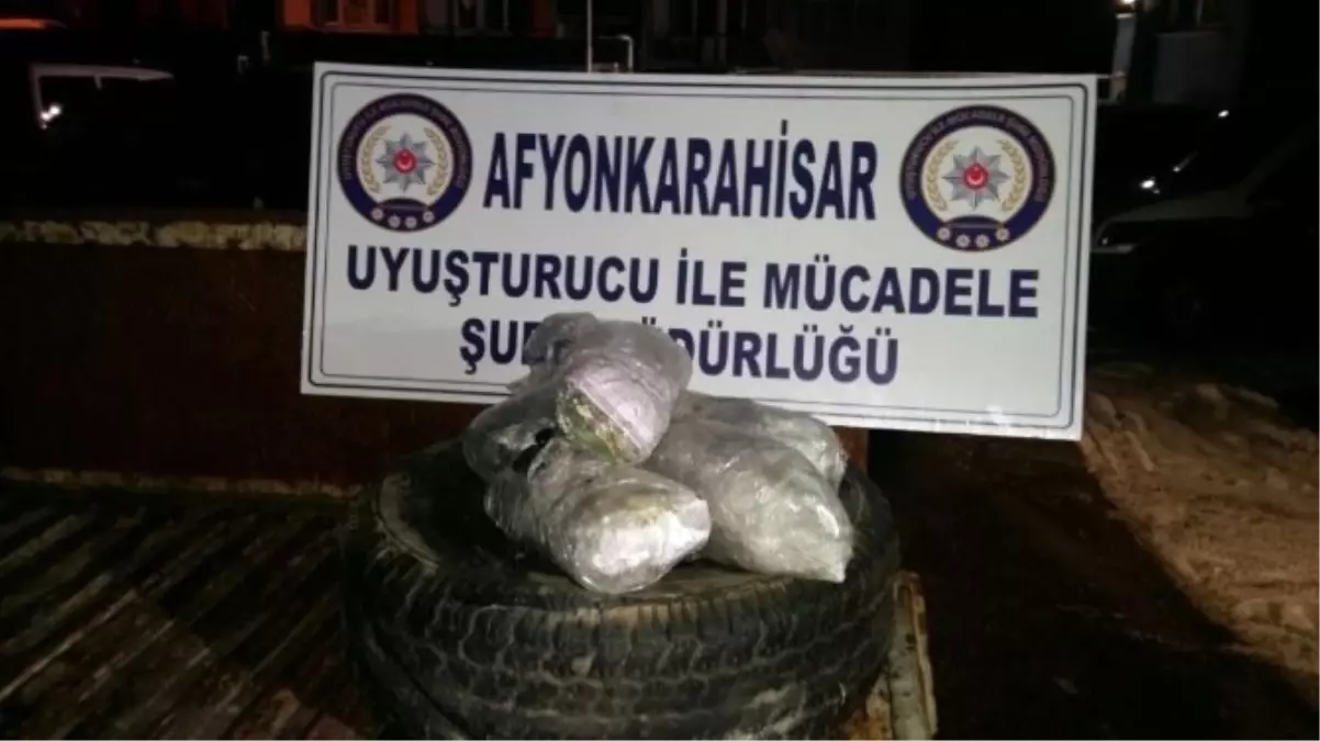 Polisin Durdurduğu Araçta 4 Kilo 838 Gram Esrar Ele Geçirildi