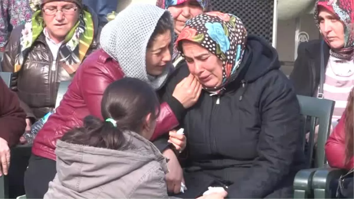 Şehit Uzman Çavuş Ayhan Elmacı Son Yolculuğuna Uğurlandı (2)