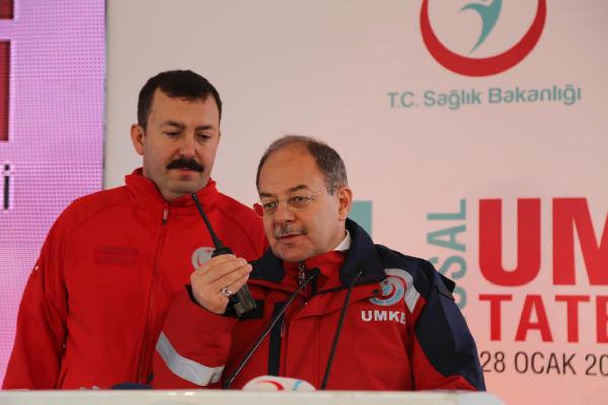 Umke Tatbikatını İzledi