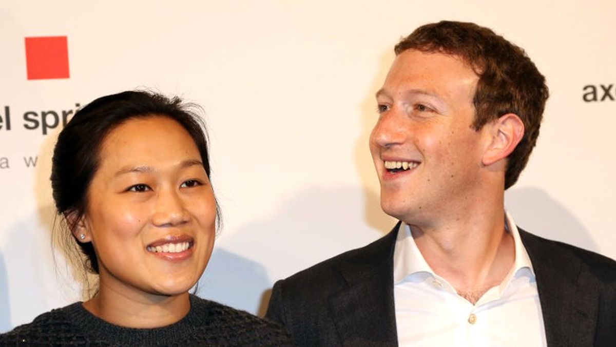 Zuckerberg\'den Keskin U Dönüşü!