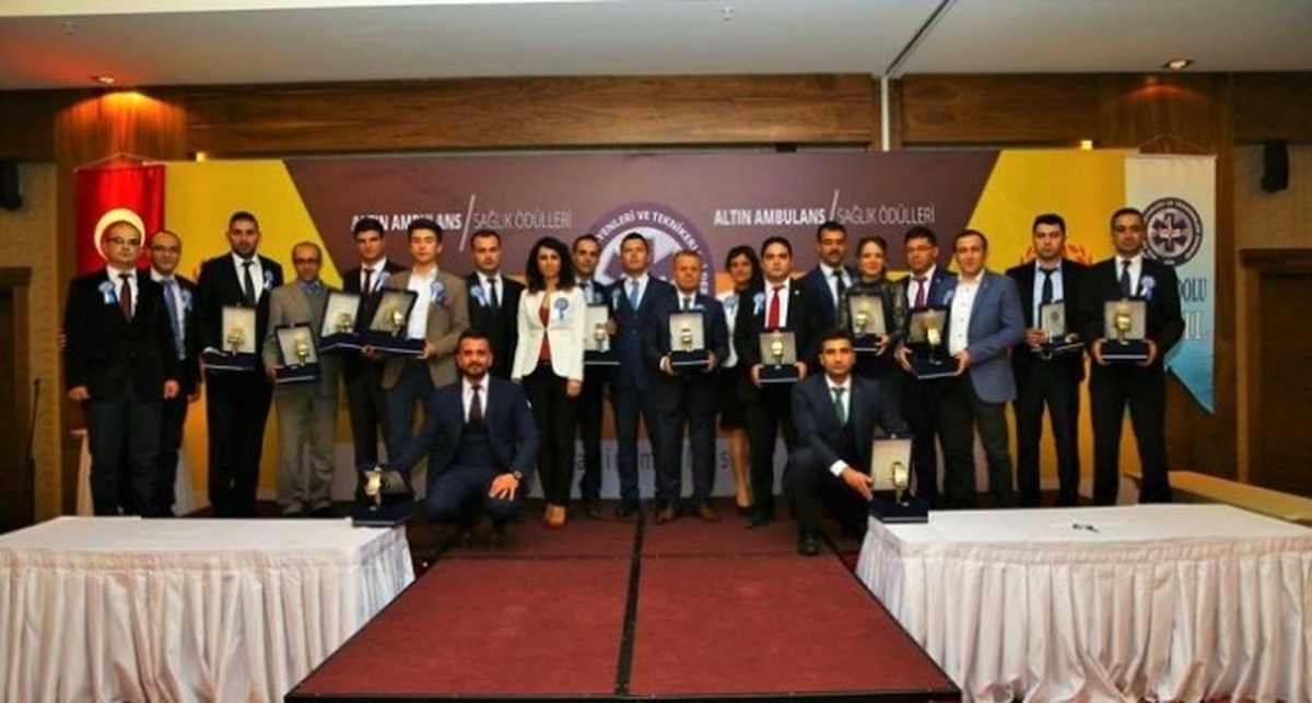 Altın Ambulans Sağlık Ödülleri Oylamaları Sürüyor