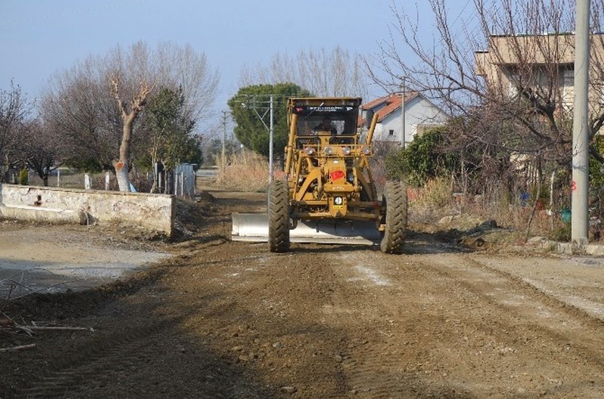 Avşar ve Irlamaz\'ın Yolları Bakımdan Geçirildi