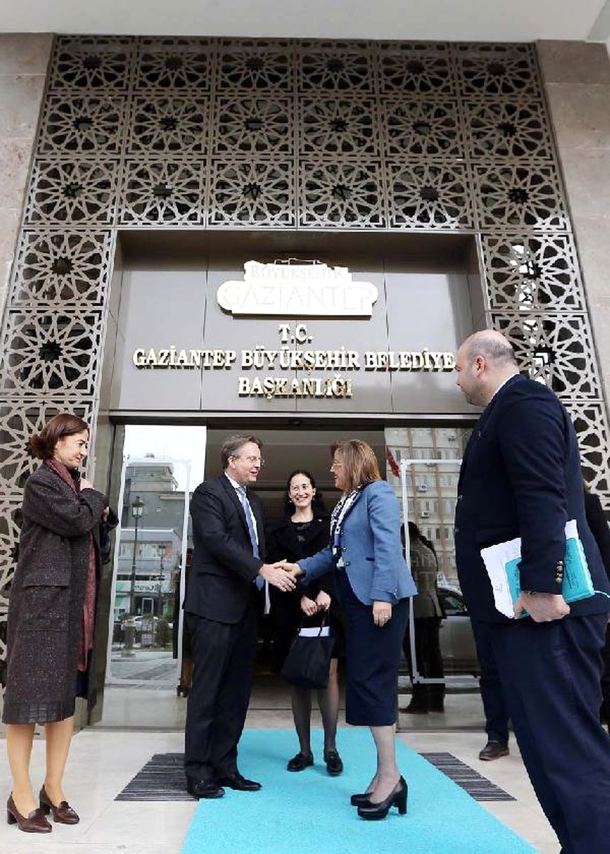 Büyükelçi Olling\'den Fatma Şahin\'e Ziyaret