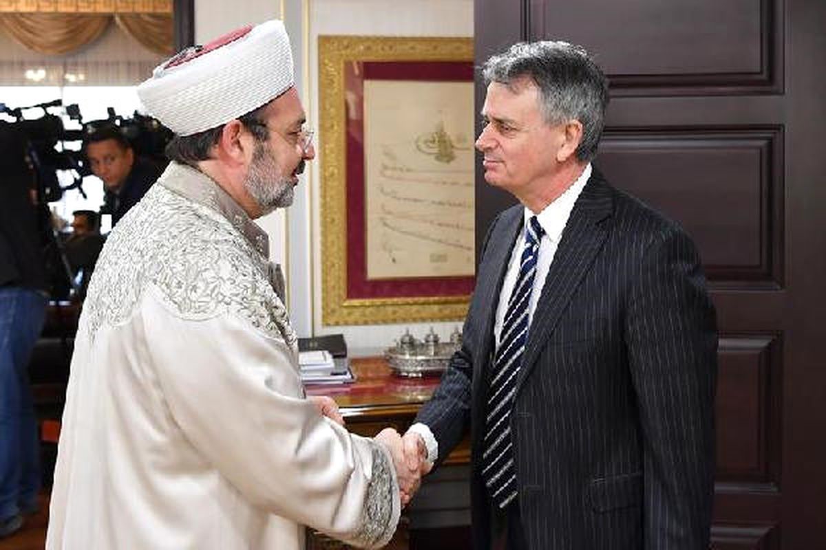Dha Ankara - Kanada Büyükelçisi Christopher John Cooter, Diyanet İşleri Başkanı Mehmet Görmez\'i...