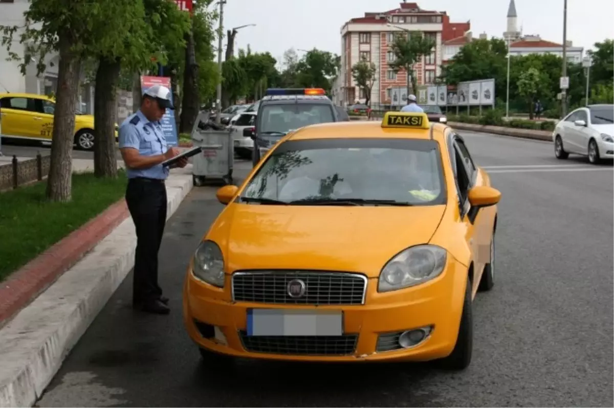 Fahiş Ücret Alan Taksi Şoförlerine Ceza