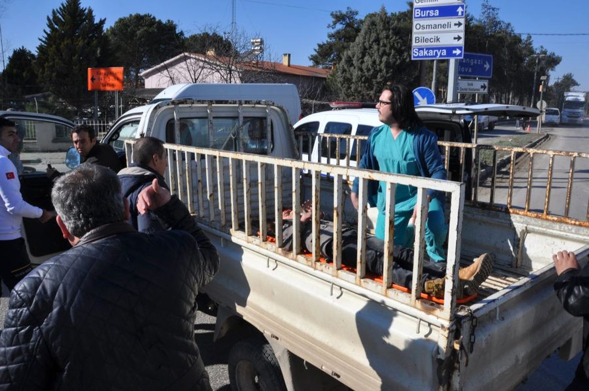 Hastaneye Kamyonet Kasasında Götürüldü