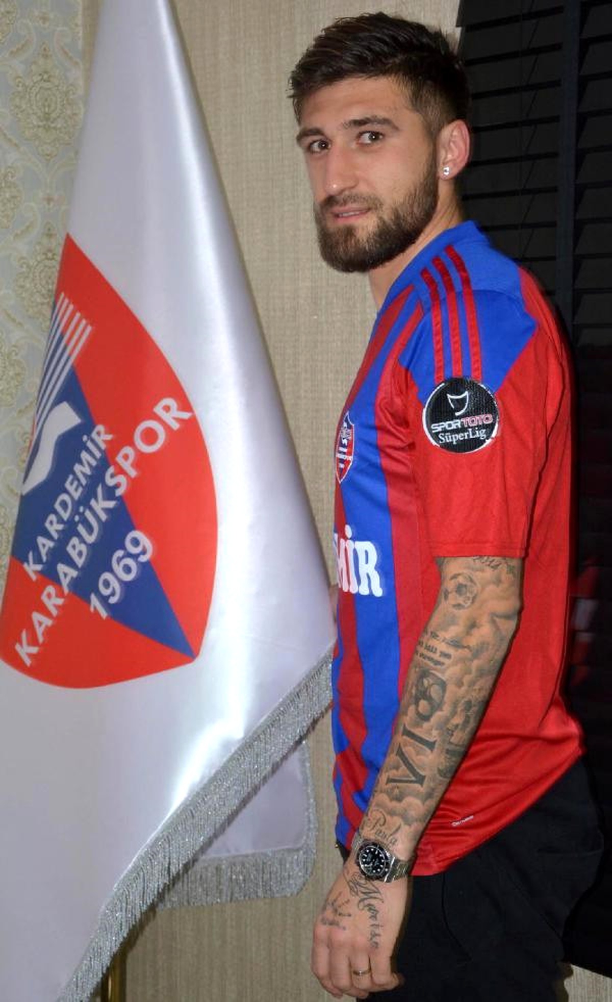 Kardemir Karabükspor Romen Papp\'la İmzaladı