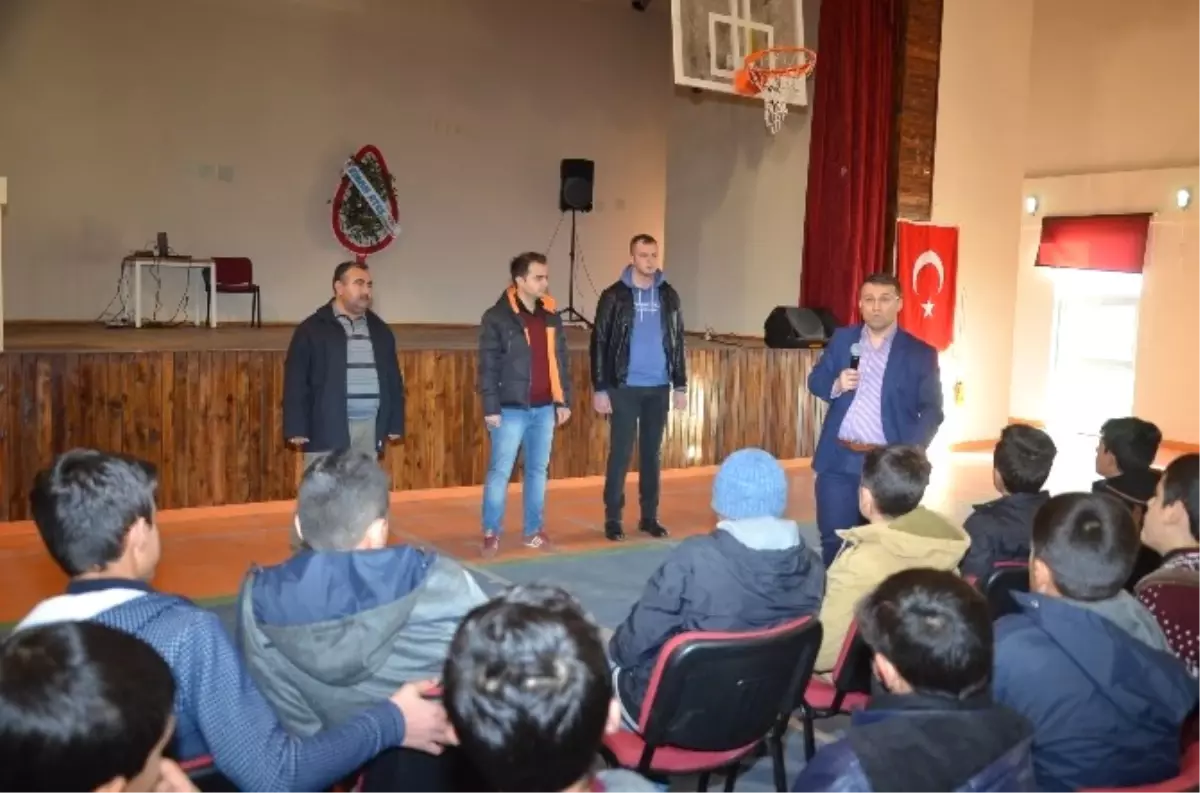 Kaymakam Ömer Çimşit Teog Sınavında Dereceye Giren Öğrencilerle Bir Araya Geldi