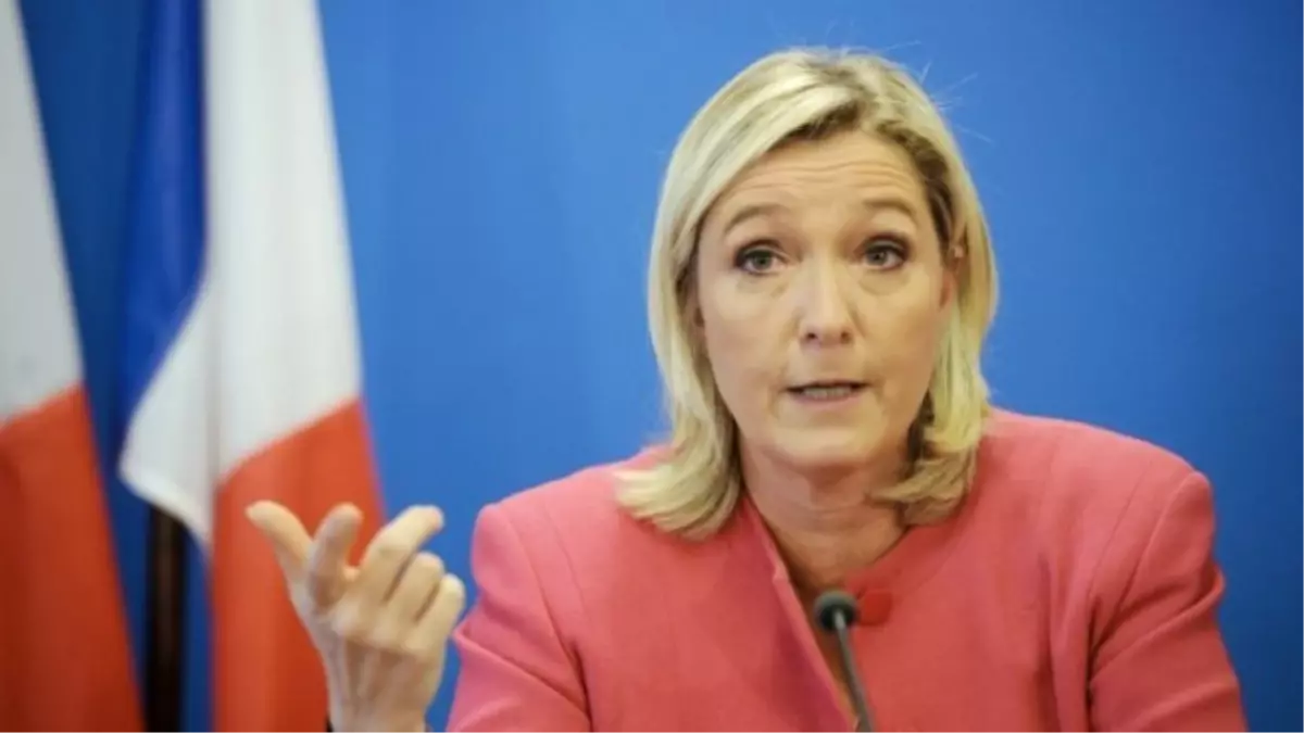 Le Pen\'e 296 Bin Avronun İadesi İçin AP\'den Gece Yarısına Kadar Mühlet