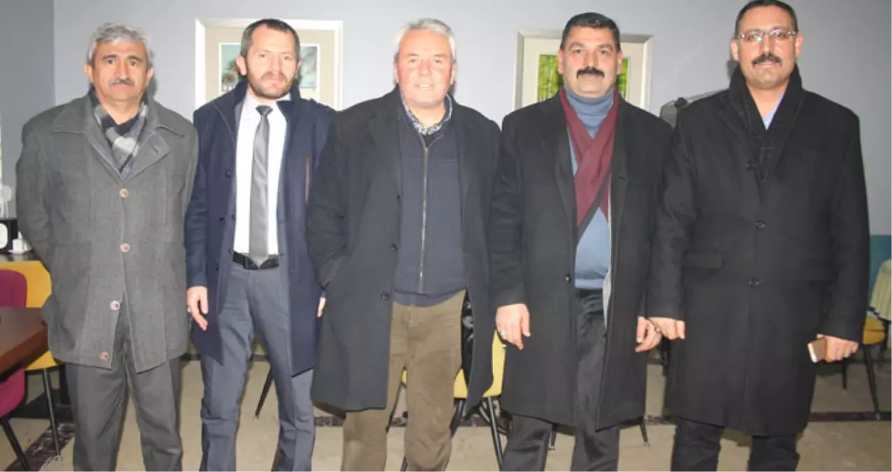 MHP\'de Gölbaşı ve Mersin Teşkilatları Görevden Alındı