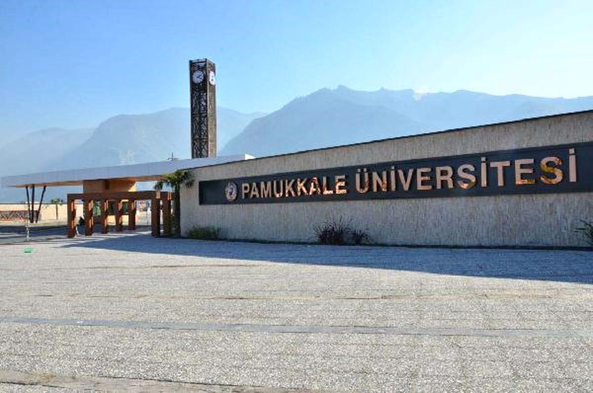 Pamukkale Üniversitesi\'nde 15 Akademisyen Gözaltına Alındı