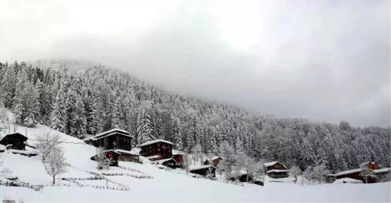 Rize\'de 348 Köy Yolu Kardan Kapalı