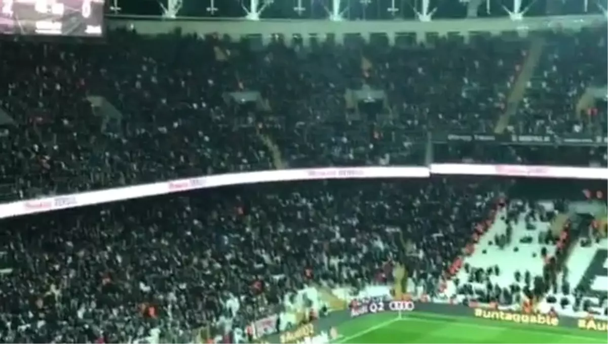 Vodafone Arena\'da \'Yaşa Mustaa Kemal Paşa Yaşa\' Tezahüratları - İzle