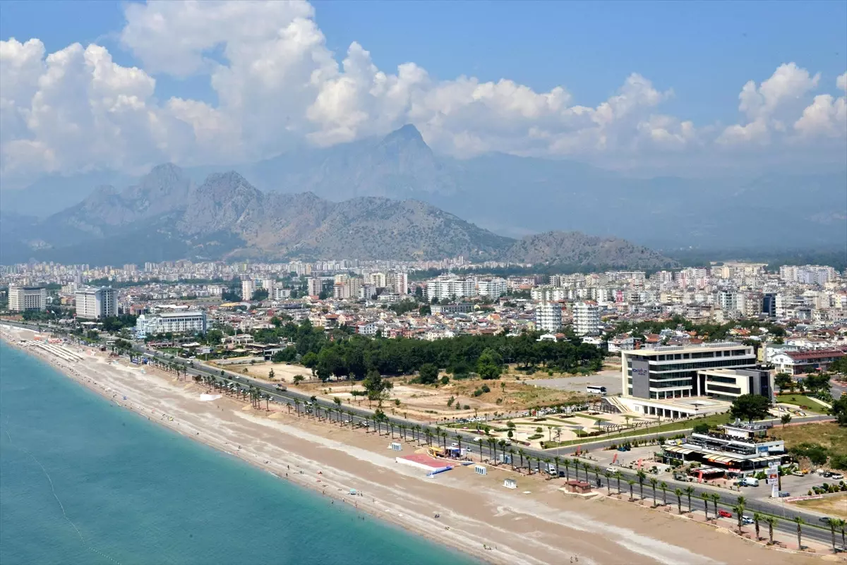 Antalya\'nın En Hızlı Büyüyen İlçesi: Konyaaltı