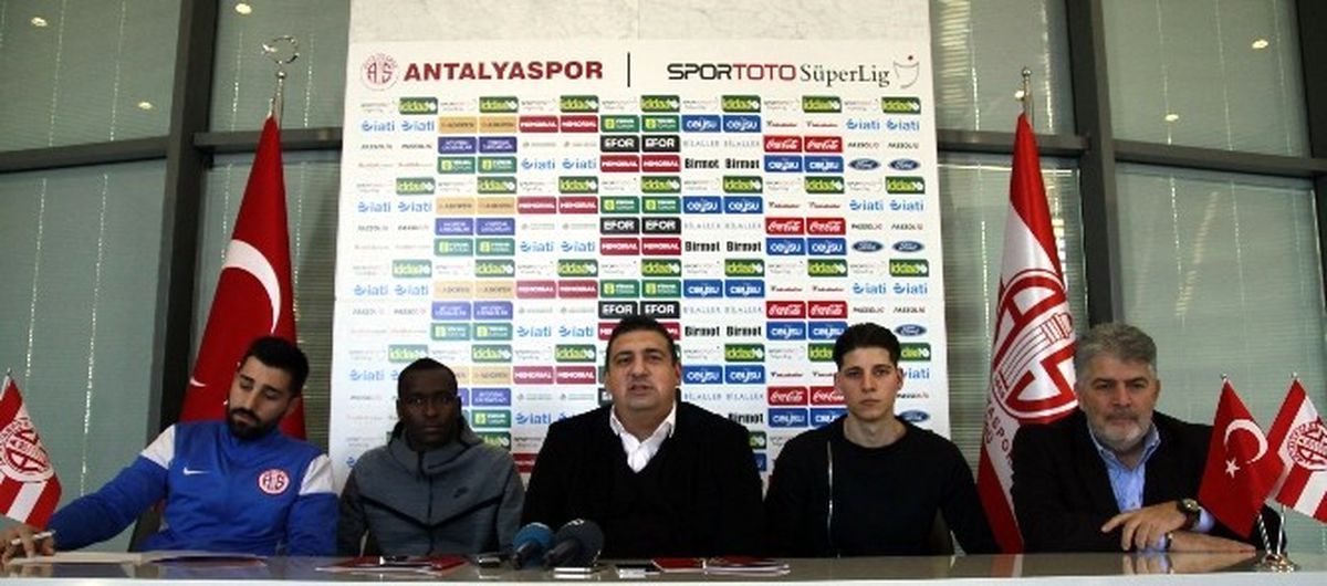 Antalyaspor\'dan 2 Genç İsme İmza Töreni