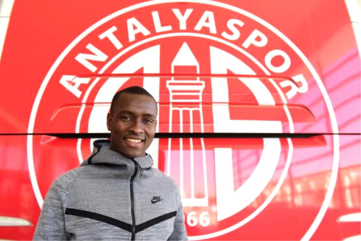 Antalyaspor\'un Yeni Transferi Drole: Kupa Kazanmak İstiyorum