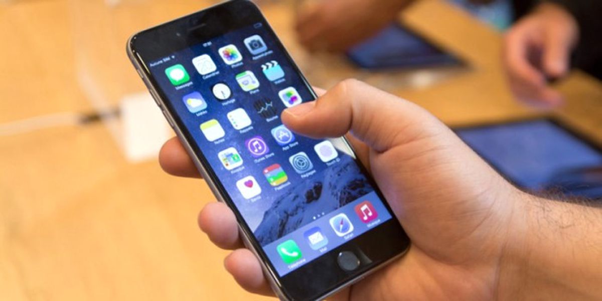 Apple\'ın Geliri ve İphone Satışları Arttı