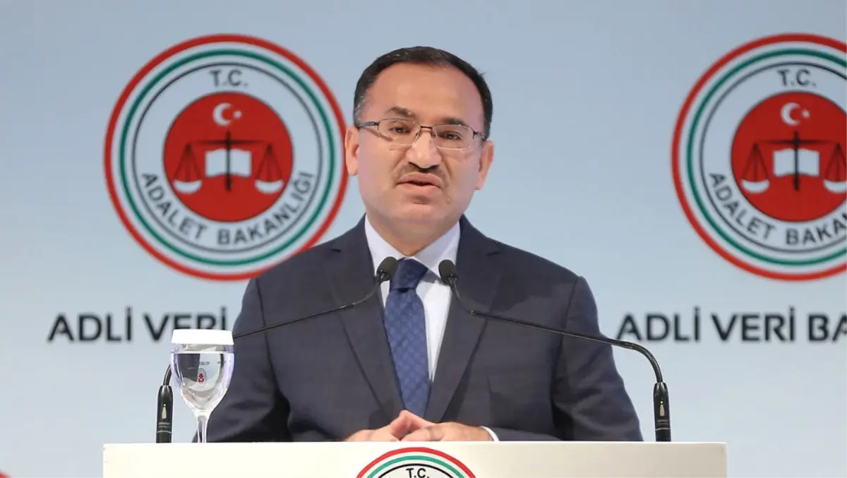 Bakan Bozdağ: "Elebaşı Terörist Gülen Pensilvanya\'dan Ziyaretçiler Aracılığıyla Örgüt Üyelerine...