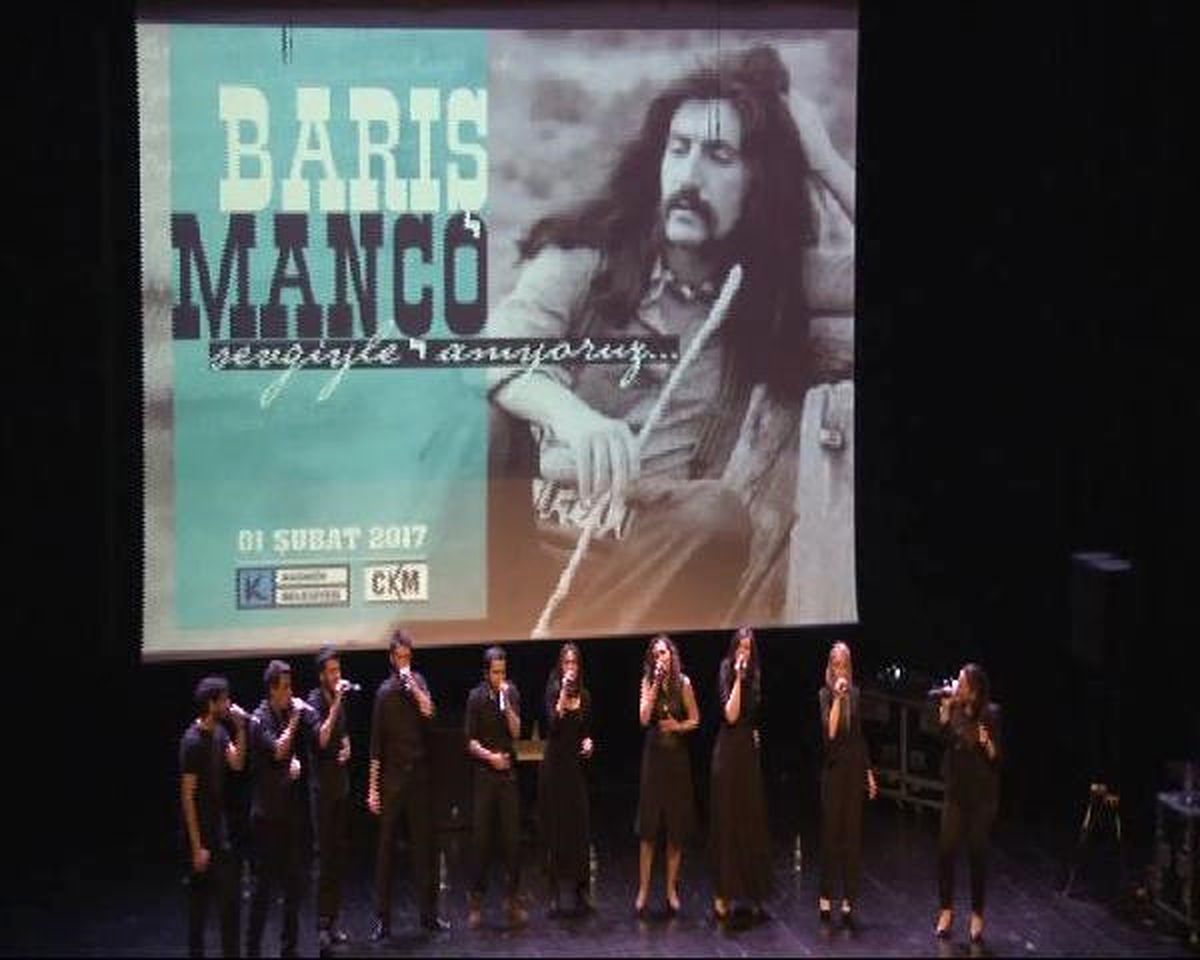 Barış Manço Kadıköy\'de Şarkıları ile Anıldı