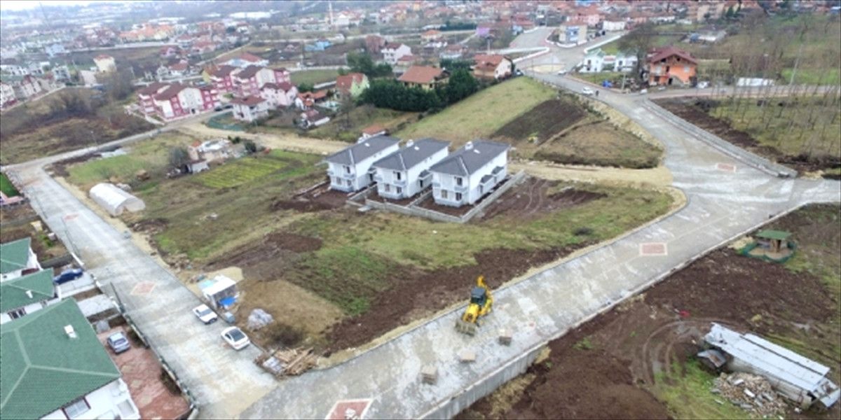 Başiskele\'de Yol Çalışmaları Devam Ediyor