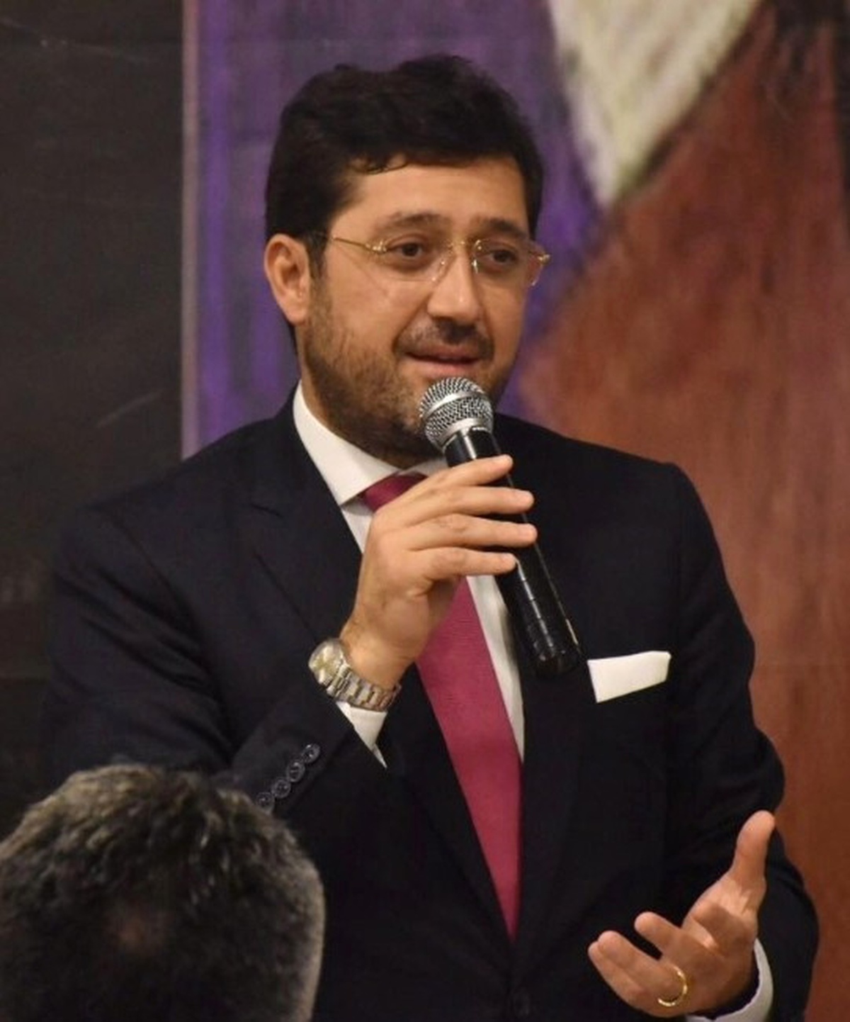 Başkan Hazinedar Koltuğunu Alman Mevkidaşına Devredecek