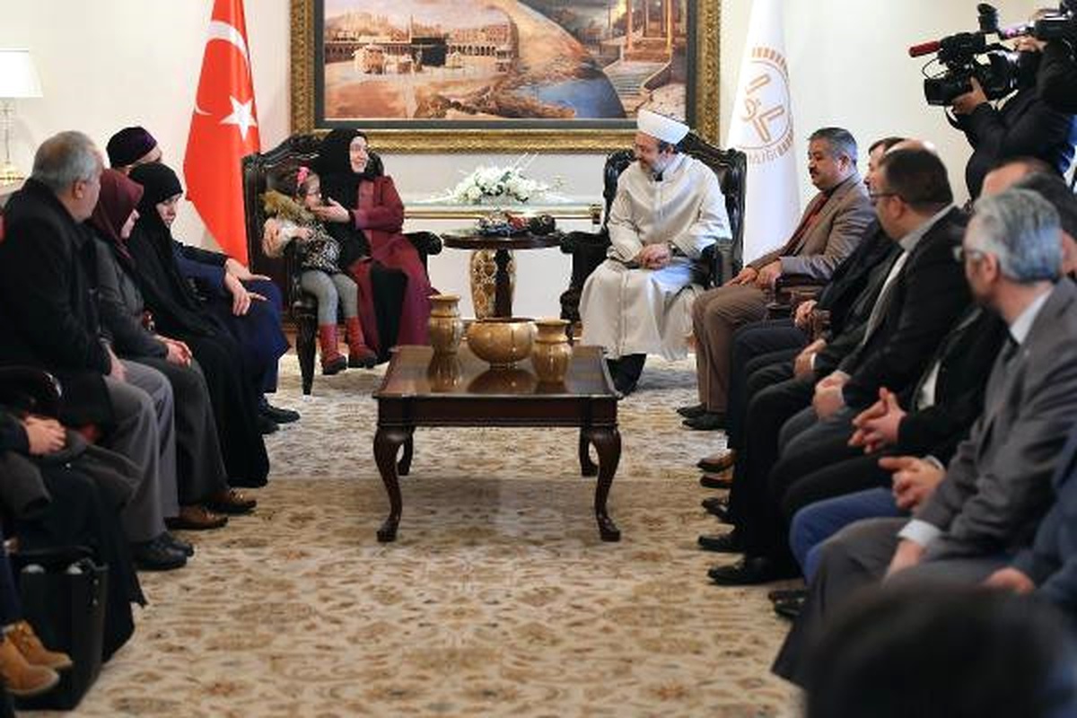 Diyanet İşleri Başkanı Görmez, 15 Temmuz Gazileri ve Şehit Aileleriyle Bir Araya Geldi (2)