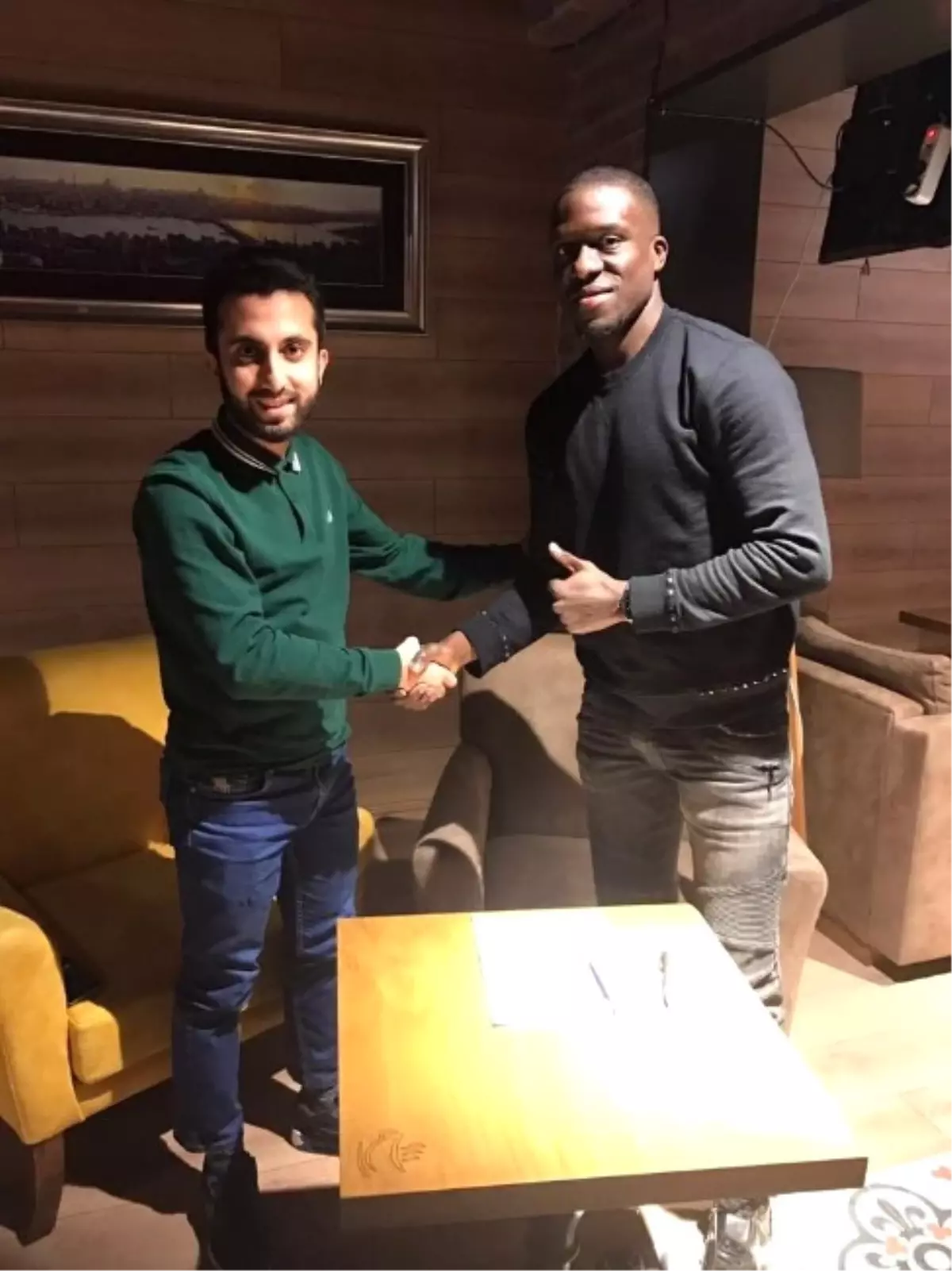 Evkur Yeni Malatyaspor, Ayite ile 1 Yıllık Sözleşme İmzaladı