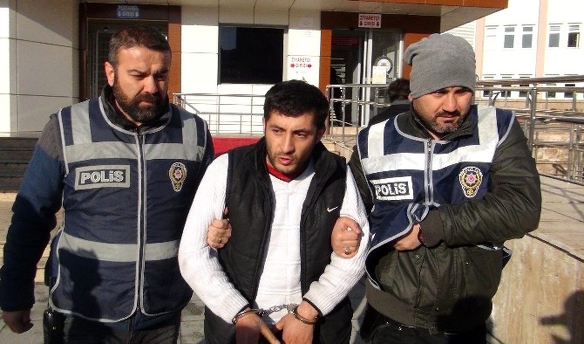 Gaziantep\'te Sucuk Hırsızlığı Güvenlik Kamerasında