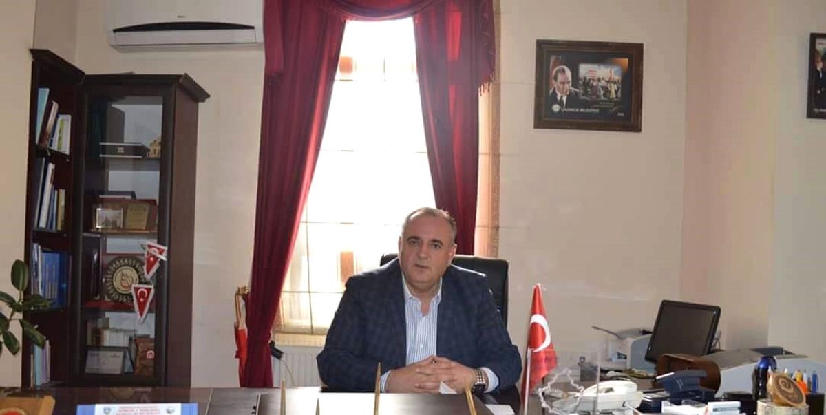 Kosovalı Belediye Başkanı: "Referandumun Şimdiden Hayırlı Uğurlu Olmasını Diliyorum"