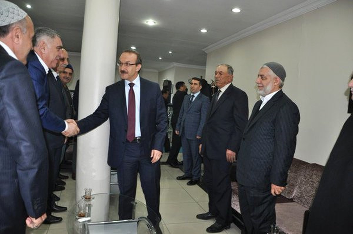 Muş Valisi Yavuz, Kanaat Önderleriyle Bir Araya Geldi