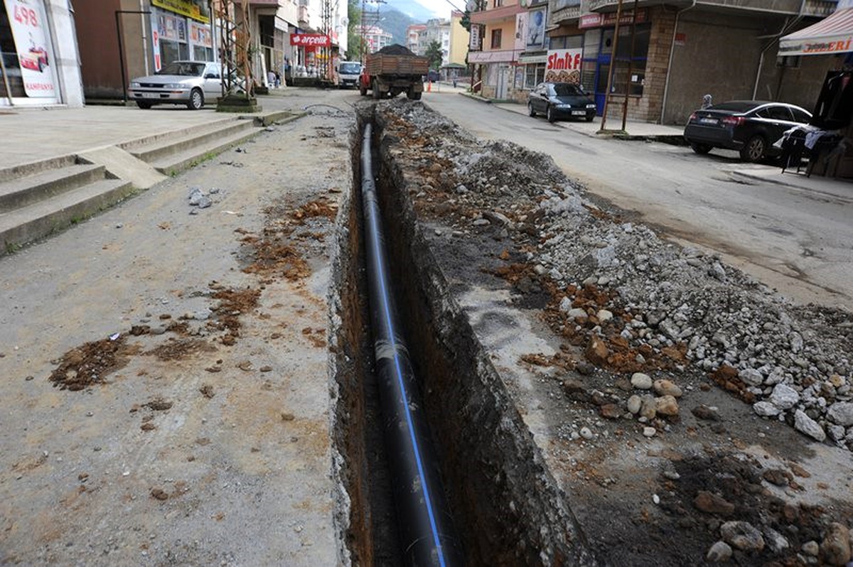 Şehrin Su Şebekesine Asbestli Borular Döşenmiş"