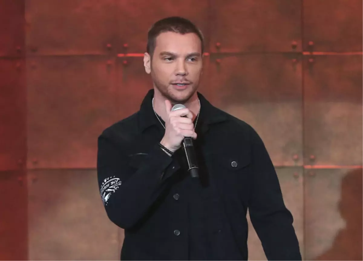 Sinan Akçıl 3 Adam\'a Damga Vurdu!