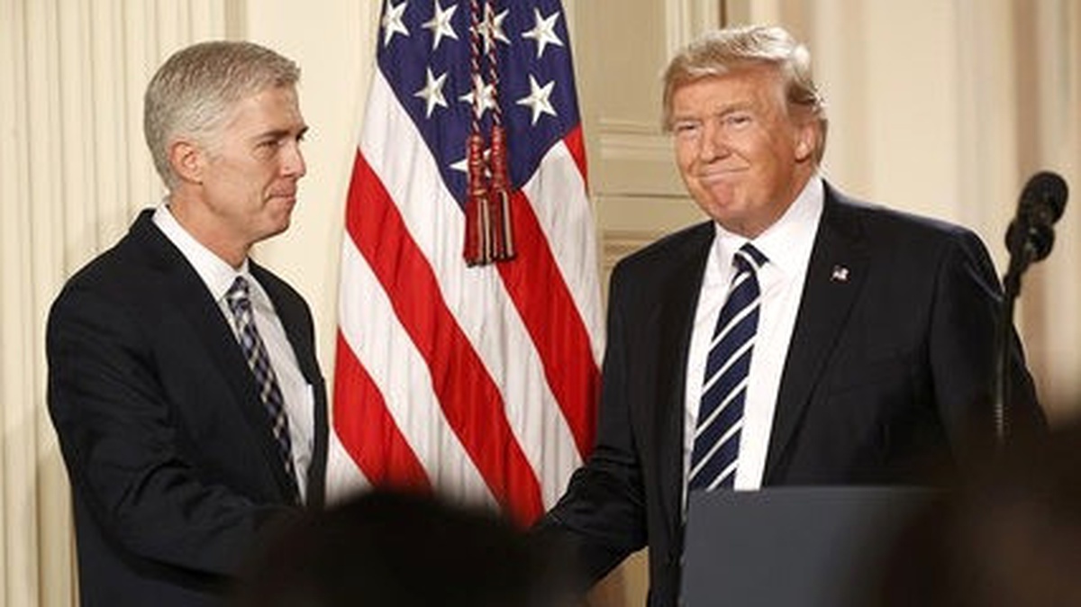 Trump\'ın Anayasa Mahkemesi Yargıç Adayı Neil Gorsuch