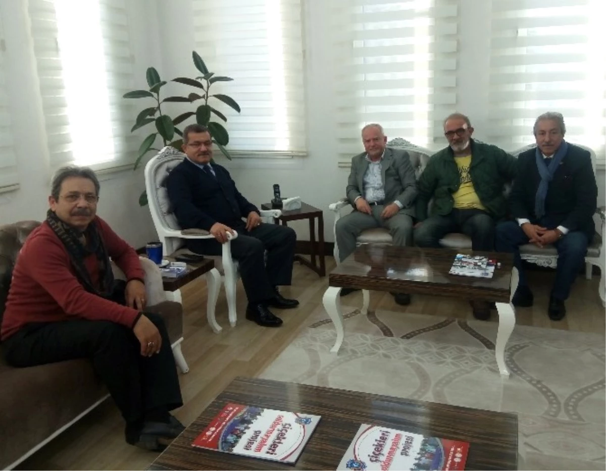 Tsyd Antalya Şubesinden Emniyet Müdürüne Ziyaret